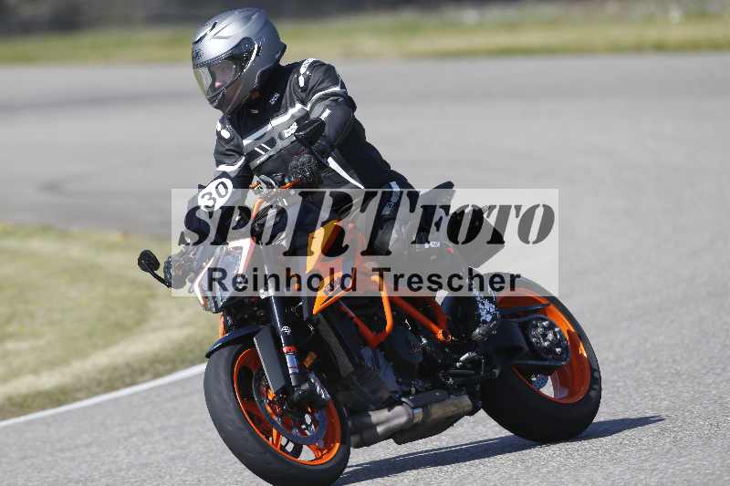 /01 02.04.2026 MAZ ADR/Gruppe gelb Gruppe gruen/30